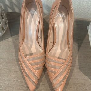 Zara Women's Nude Heels